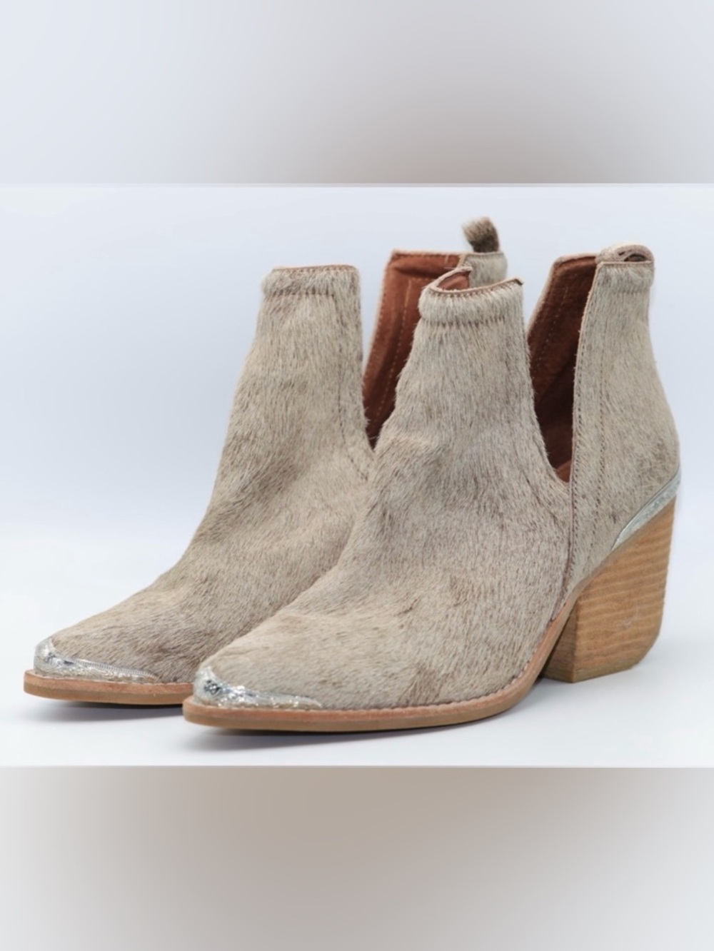 Rare! Jeffrey Campbell Cromwell Boot Real Cow Fur Hair Size 6